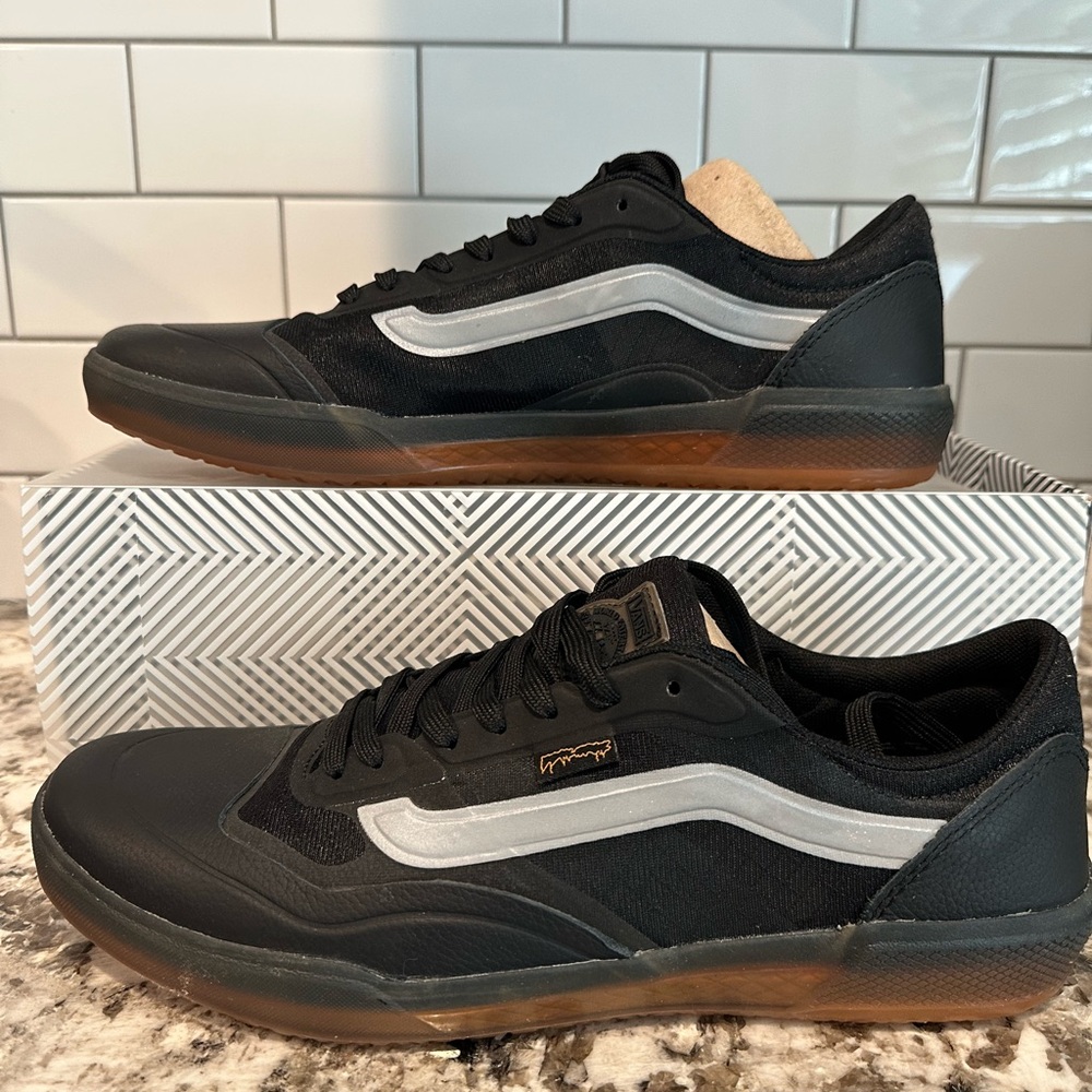 Vans Black and White Men's Sneakers